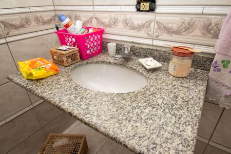 Casa à venda com 150m², 4 quartos e 2 vagasBanheiro da Suíte 2