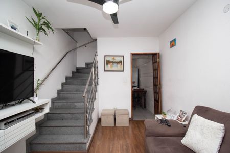 Sala de casa à venda com 4 quartos, 150m² em Vila Bancaria Munhoz, São Paulo