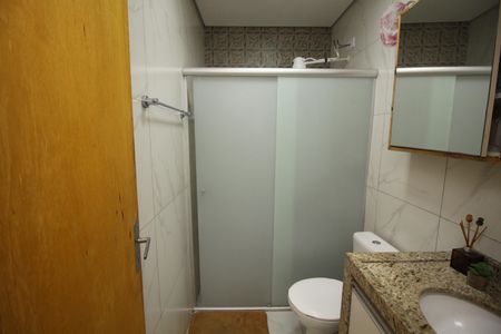 Casa à venda com 125m², 3 quartos e 1 vagaBanheiro