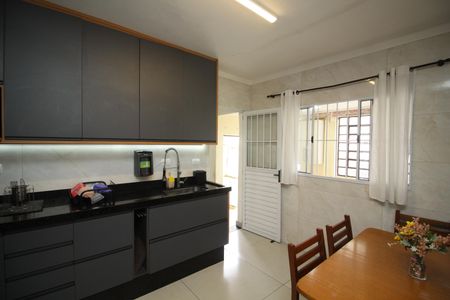 Casa à venda com 125m², 3 quartos e 1 vagaCozinha