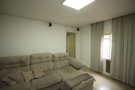 Casa à venda com 125m², 3 quartos e 1 vagaSala