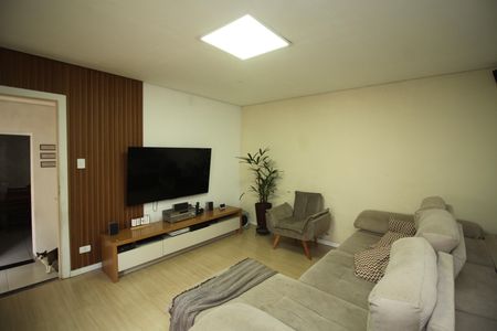 Sala de casa à venda com 3 quartos, 125m² em São Lucas, São Paulo
