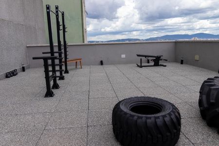 Studio para alugar com 28m², 1 quarto e 1 vaga Studio para alugar com 28m², 1 quarto e 1 vagaÁrea comum - Academia