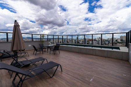 Studio para alugar com 28m², 1 quarto e 1 vaga Studio para alugar com 28m², 1 quarto e 1 vagaÁrea comum - Piscina