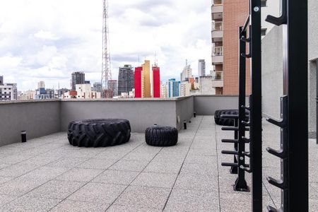 Studio para alugar com 28m², 1 quarto e 1 vaga Studio para alugar com 28m², 1 quarto e 1 vagaÁrea comum - Academia