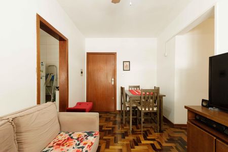 Sala de apartamento à venda com 3 quartos, 67m² em Petrópolis, Porto Alegre