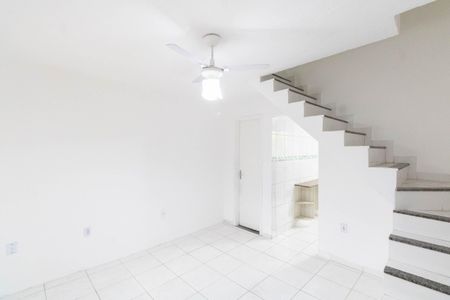 Sala de casa para alugar com 2 quartos, 65m² em Campo Grande, Rio de Janeiro