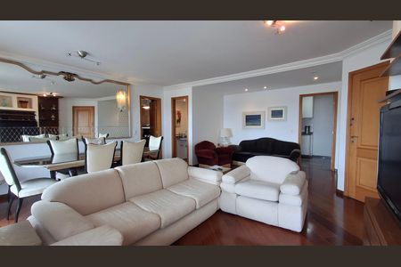 Apartamento à venda com 127m², 3 quartos e 2 vagasSala