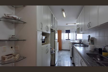 Apartamento à venda com 127m², 3 quartos e 2 vagasCozinha