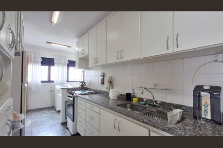 Apartamento à venda com 127m², 3 quartos e 2 vagasCozinha