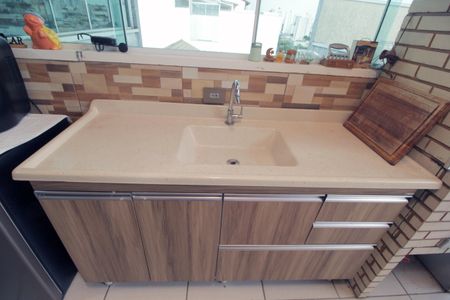 Apartamento à venda com 100m², 2 quartos e 2 vagasEspaço Gourmet