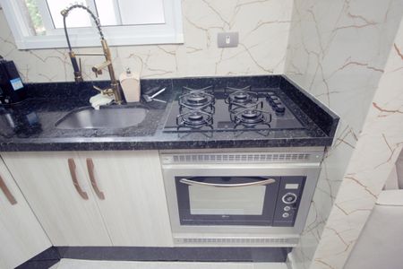 Apartamento à venda com 100m², 2 quartos e 2 vagasCozinha