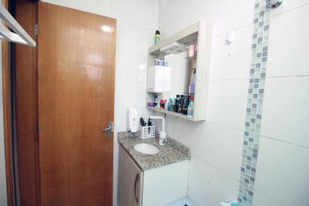 Apartamento à venda com 100m², 2 quartos e 2 vagasBanheiro da Suíte