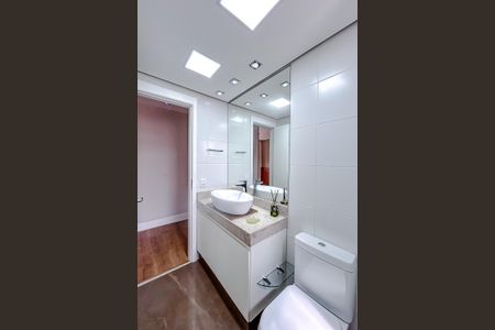 Apartamento à venda com 107m², 3 quartos e 2 vagasBanheiro da Suíte 