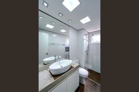 Apartamento à venda com 107m², 3 quartos e 2 vagasBanheiro da Suíte 