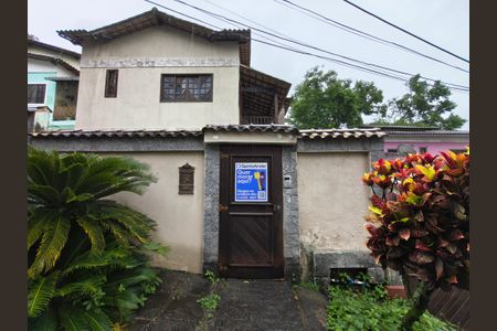 Casa de condomínio para alugar com 160m², 4 quartos e 1 vaga