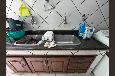 Casa de condomínio para alugar com 160m², 4 quartos e 1 vaga