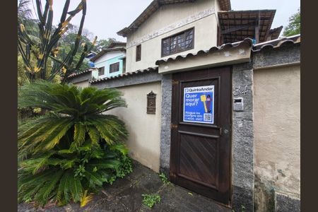 Casa de condomínio para alugar com 160m², 4 quartos e 1 vaga