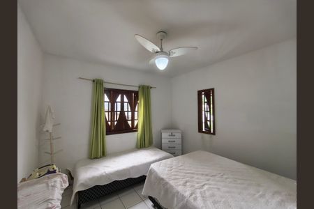 Casa de condomínio para alugar com 160m², 4 quartos e 1 vaga