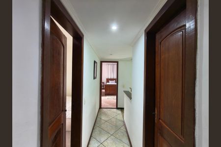 Casa de condomínio para alugar com 160m², 4 quartos e 1 vaga