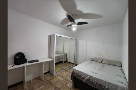 Casa de condomínio para alugar com 160m², 4 quartos e 1 vaga