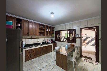 Casa de condomínio para alugar com 160m², 4 quartos e 1 vaga