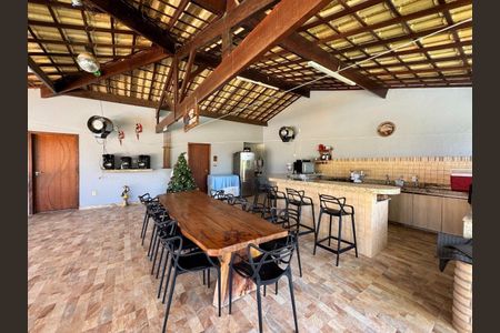 Casa à venda com 5 quartos, 350m² em Nossa Senhora de Lourdes, Lagoa Santa