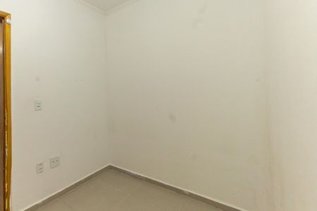Quarto 2 de apartamento para alugar com 2 quartos, 38m² em Vila Carrão, São Paulo