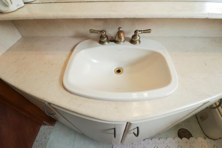 Casa à venda com 93m², 2 quartos e 2 vagasBanheiro 