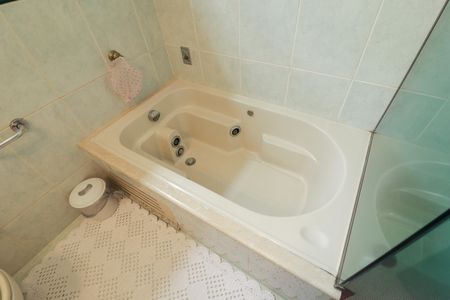 Casa à venda com 93m², 2 quartos e 2 vagasBanheiro 