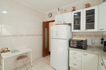 Casa à venda com 93m², 2 quartos e 2 vagasCozinha e Área de Serviço