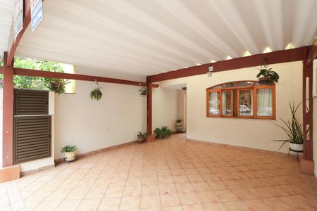 Casa à venda com 93m², 2 quartos e 2 vagasGaragem