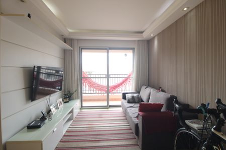 Sala de apartamento à venda com 3 quartos, 77m² em Vila Sofia, São Paulo