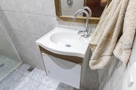 Casa para alugar com 140m², 2 quartos e 1 vaga Casa para alugar com 140m², 2 quartos e 1 vagaBanheiro