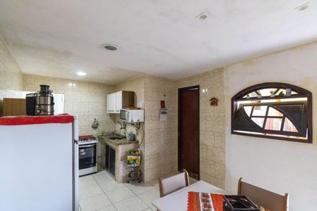 Casa para alugar com 140m², 2 quartos e 1 vaga Casa para alugar com 140m², 2 quartos e 1 vagaCozinha