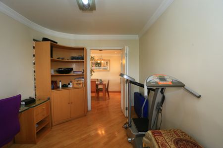 Apartamento à venda com 167m², 3 quartos e 3 vagasEscritório