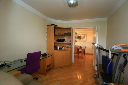 Apartamento à venda com 167m², 3 quartos e 3 vagasEscritório