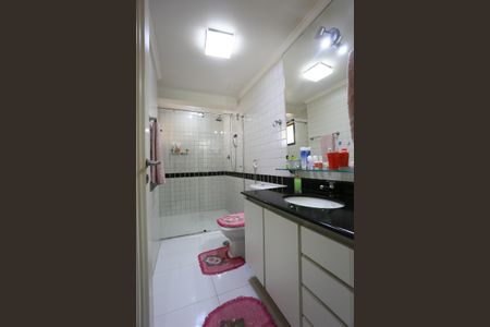 Apartamento à venda com 167m², 3 quartos e 3 vagasBanheiro da Suíte