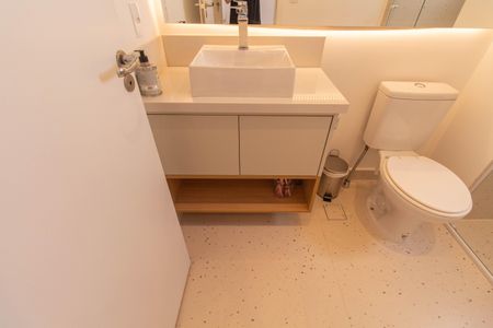 Apartamento à venda com 120m², 3 quartos e 2 vagasBanheiro da Suíte 2