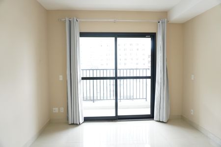 Sala/Quarto de kitnet/studio para alugar com 1 quarto, 23m² em Centro Histórico de São Paulo, São Paulo
