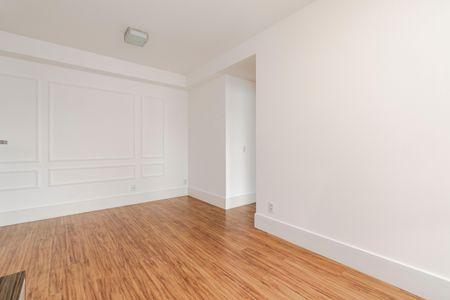 Apartamento para alugar com 72m², 2 quartos e 2 vagasSala