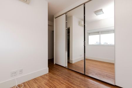 Apartamento para alugar com 72m², 2 quartos e 2 vagasSuíte
