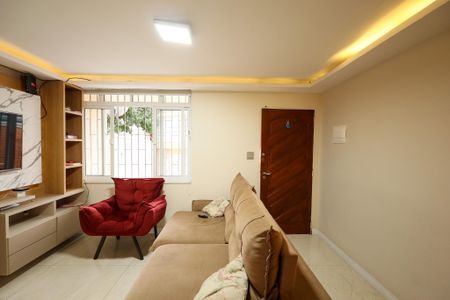 Sala de estar de casa à venda com 3 quartos, 100m² em Cursino, São Paulo