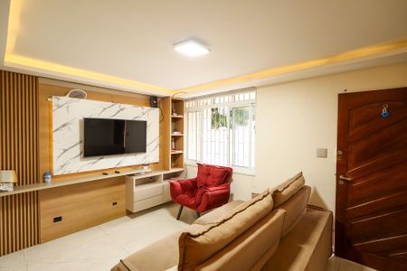 Sala de estar de casa à venda com 3 quartos, 100m² em Cursino, São Paulo