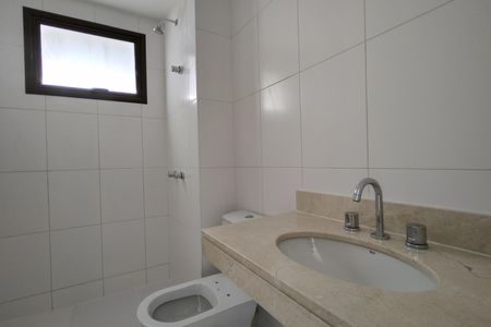 Apartamento para alugar com 123m², 4 quartos e 2 vagasBanheiro da Suíte 3