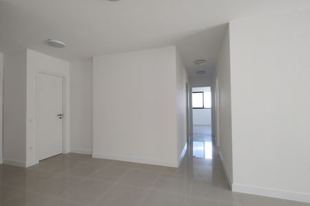 Sala de apartamento para alugar com 4 quartos, 123m² em Barra da Tijuca, Rio de Janeiro