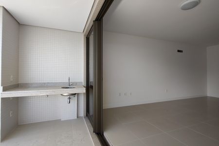 Apartamento para alugar com 123m², 4 quartos e 2 vagasSala e Varanda 