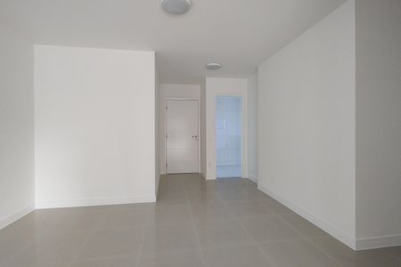 Apartamento para alugar com 123m², 4 quartos e 2 vagasSala