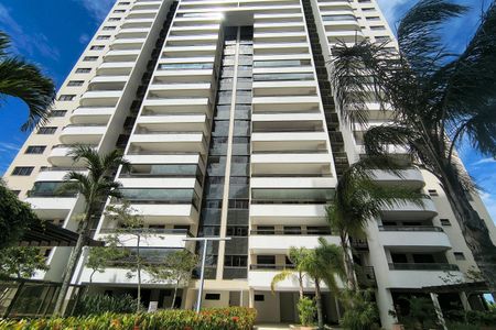 Apartamento para alugar com 123m², 4 quartos e 2 vagasFachada do bloco