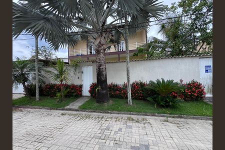 Casa de condomínio para alugar com 260m², 3 quartos e 2 vagas Casa de condomínio para alugar com 260m², 3 quartos e 2 vagasFachada